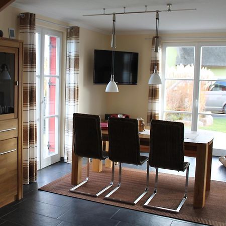 Fischer'S Ferienhaus Ruegen Mit Sauna Und Kamin Ummanz Extérieur photo