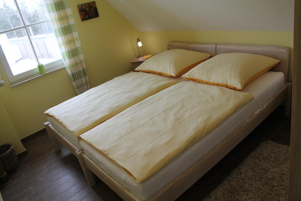 Fischer'S Ferienhaus Ruegen Mit Sauna Und Kamin Ummanz Chambre photo